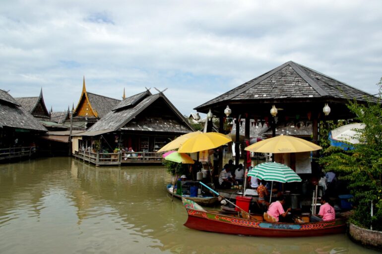 CHO NOI BON MIEN PATTAYA 1