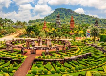 NONG NOOCH PEEGO TRAVEL 2